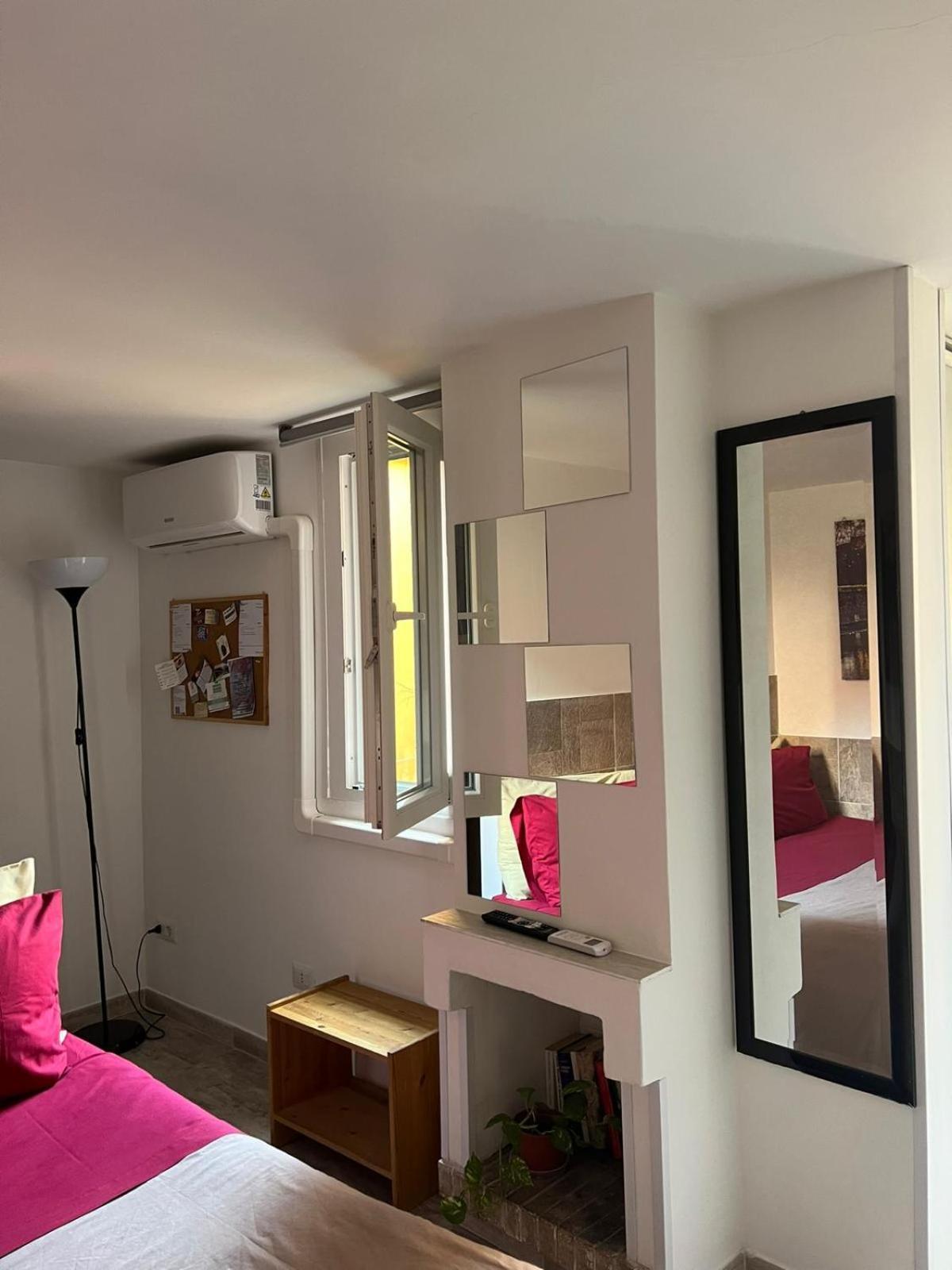 Monolocale Trastevere Locato Per Finalita Turistiche Róma Kültér fotó