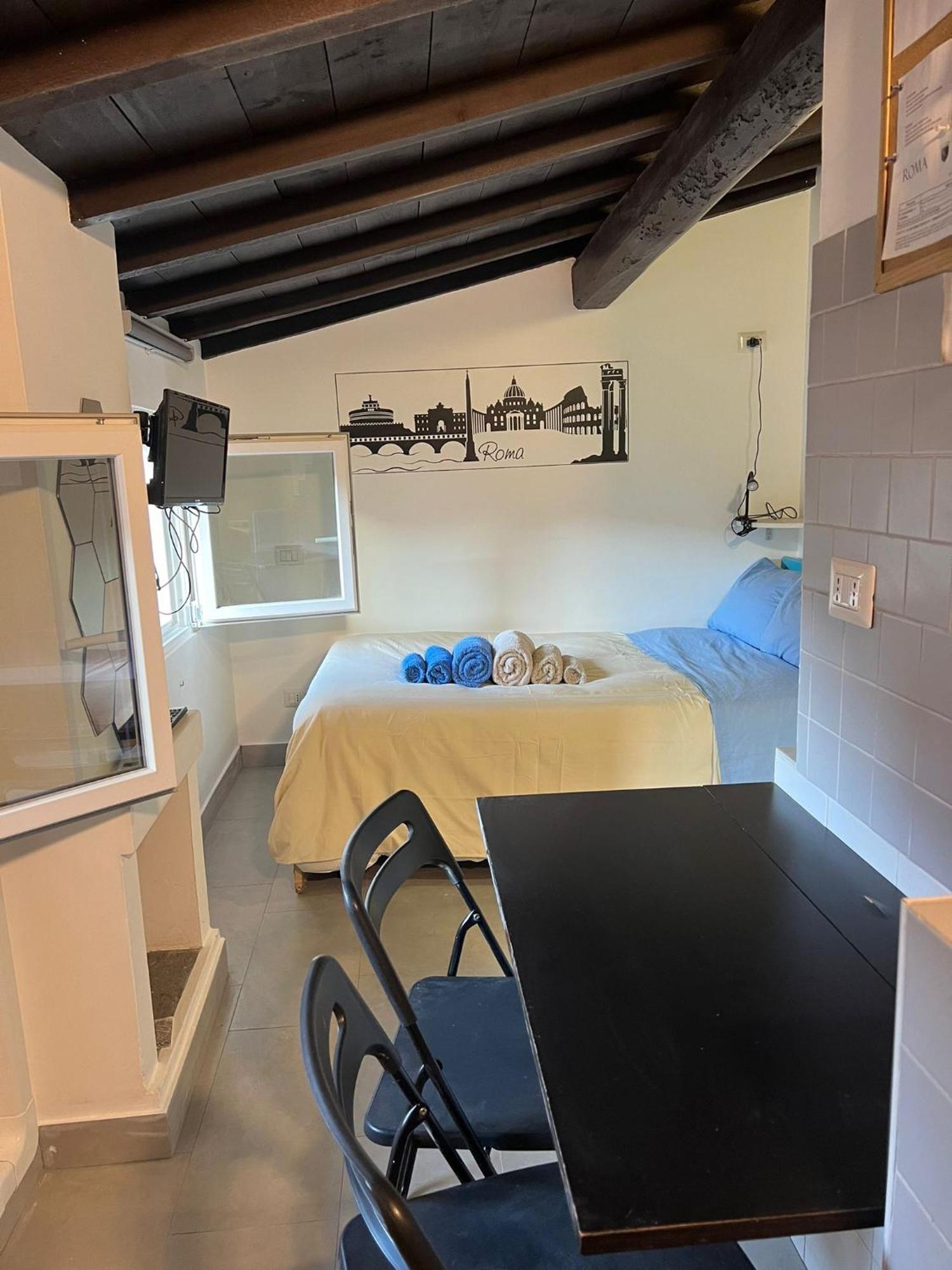 Monolocale Trastevere Locato Per Finalita Turistiche Róma Kültér fotó