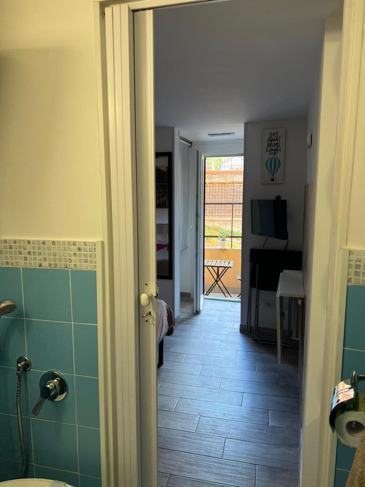 Monolocale Trastevere Locato Per Finalita Turistiche Róma Kültér fotó