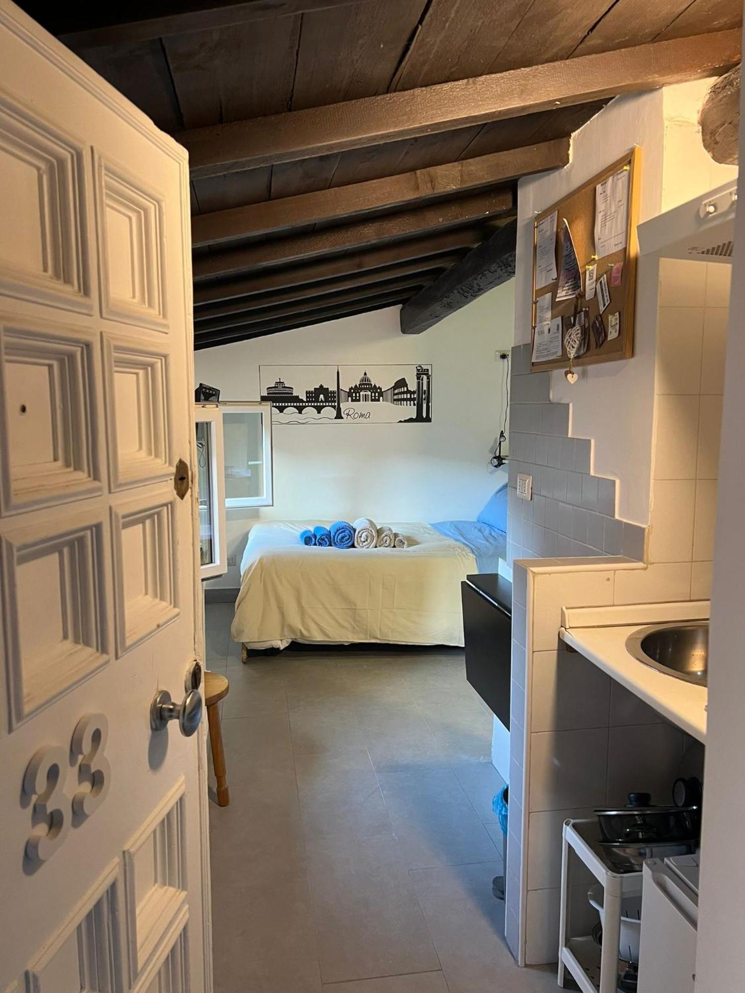 Monolocale Trastevere Locato Per Finalita Turistiche Róma Kültér fotó